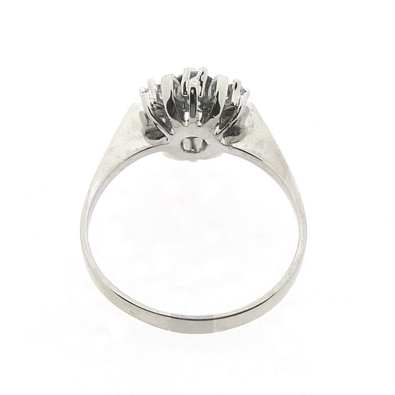 Image 6 of White gold ring with peridot and diamonds | 0.24 ct.