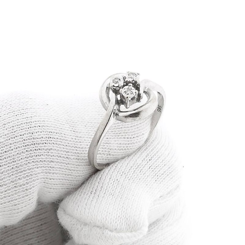 Afbeelding 9 van Witgouden ring met diamanten; 0,06 ct.