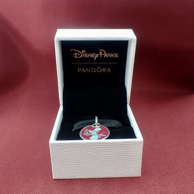Pandora x Disney charm; Silver; Chef Remy Image 1 of Pandora x Disney charm; Silver; Chef Remy