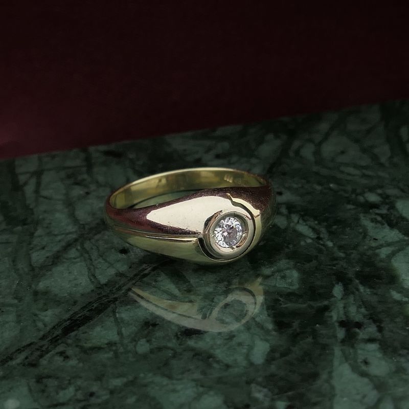 Image 7 of Two-tone gold ring with zirconia