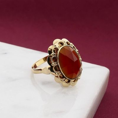 Image 2 of Vintage Gold Ring with Carnelian