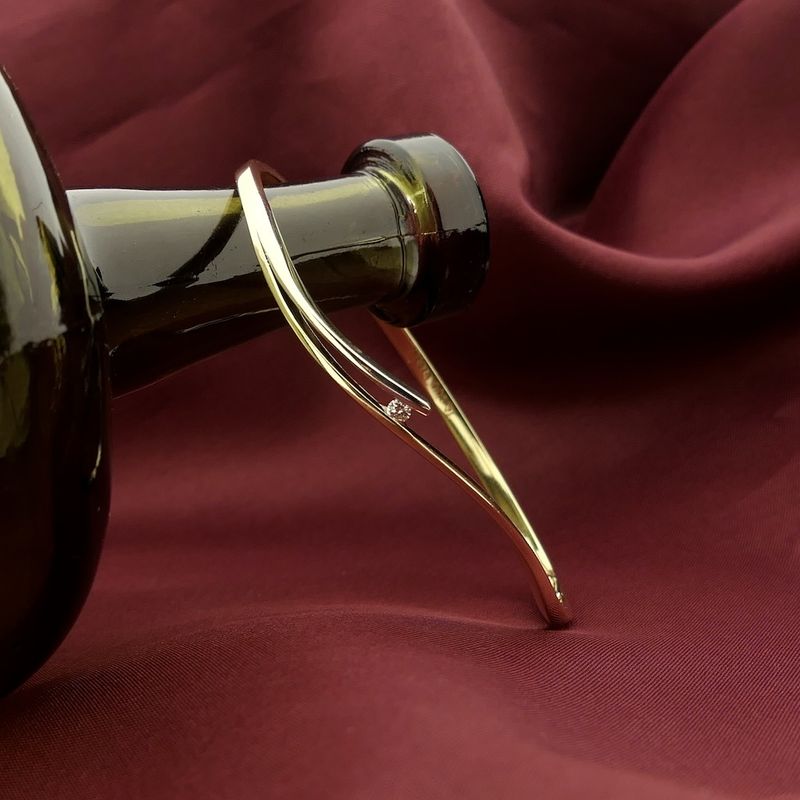 Image 9 of Two-tone gold bangle; Size M