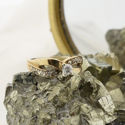Vintage gold ring with diamond | 0.26 ct. Image 2 of Vintage gold ring with diamond | 0.26 ct.