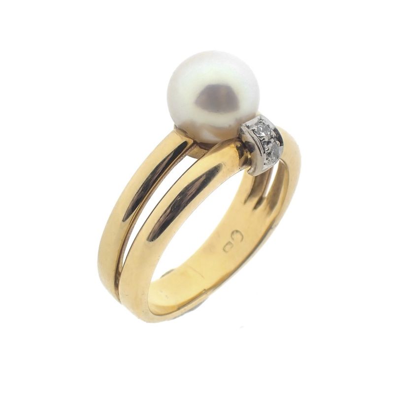 Image 1 of 18K gold ring with large pearl and diamonds | 0.035 ct.
