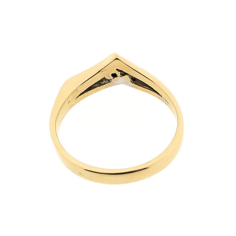 Image 4 of Gold ring with diamond; 0.05 ct.