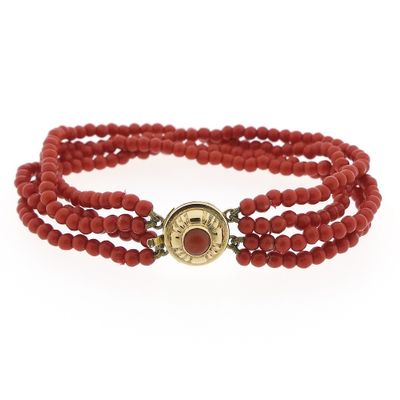 Red coral bead bracelet with gold clasp; Antique | 18 cm Image 1 of Red coral bead bracelet with gold clasp; Antique | 18 cm