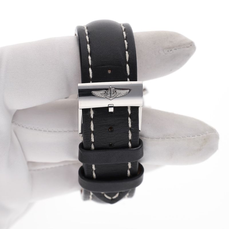 Image 12 of Breitling Navitimer Chronograph 41mm A13324; Automatic men's watch