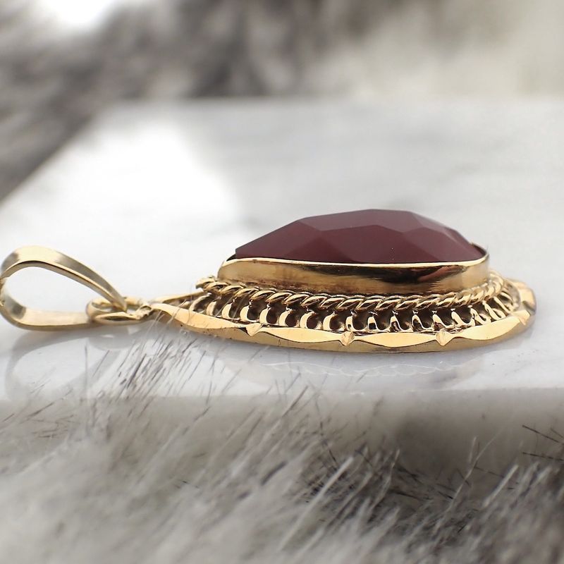 Image 3 of Gold pendant with carnelian | Vintage/antique