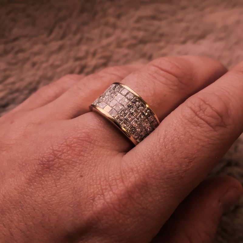 Image 4 of Gold pavé ring with diamonds; 4.16 ct.