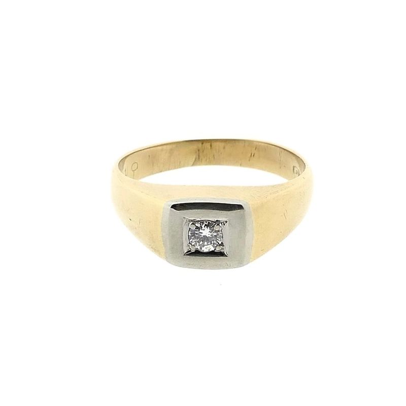 Image 3 of Gold solitaire ring with diamond; 0.10 ct.