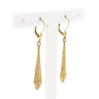 Image 3 of Gold earring with pattern