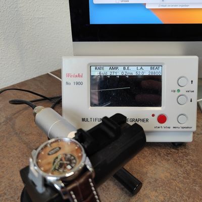 Image 1 of Union Glashütte Seris; Automatic watch with mother-of-pearl dial