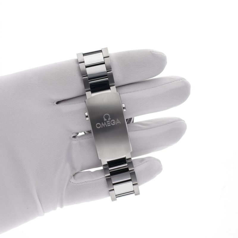 Image 8 of Omega Seamaster 300m Master Co-Axial Chronometer 233.30.41.21.01.001; Automatic Men's Watch