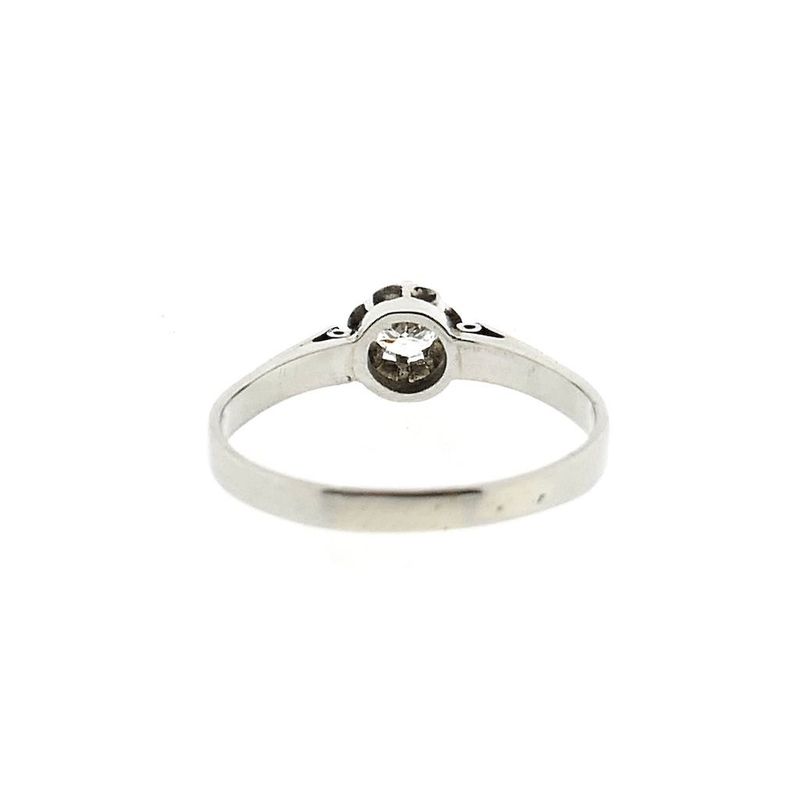 Image 4 of White gold solitaire ring with diamond; 0.14 ct.