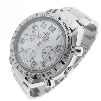 Image 1 of Omega Speedmaster Reduced; Chronograph watch with mother-of-pearl dial