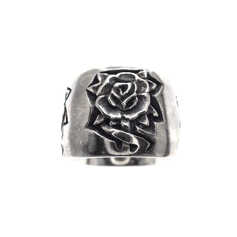 Image 2 of Silver wide ring with rose engravings
