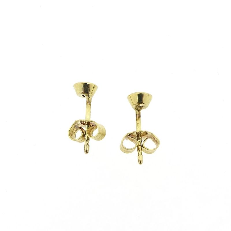 Image 5 of Gold stud earrings with diamond | 0.10 ct.