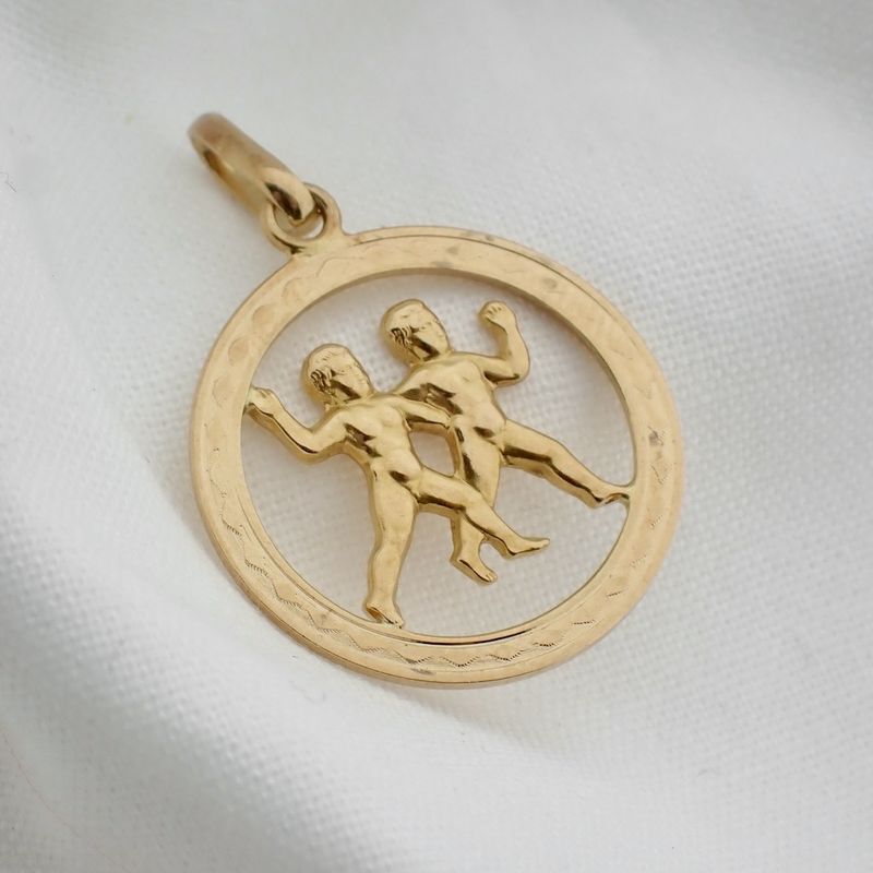 Image 4 of Gold pendant of the zodiac sign Gemini