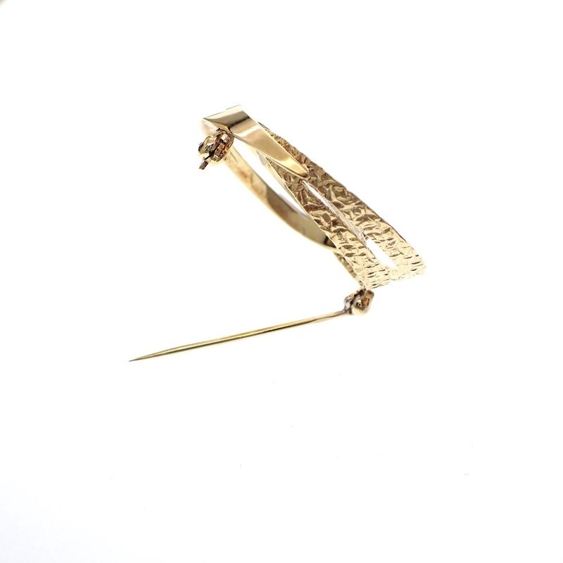 Image 6 of Two-tone gold brooch with 0.06 ct diamond.