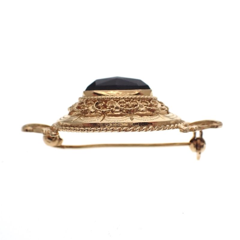 Image 4 of Vintage gold brooch with garnet stones