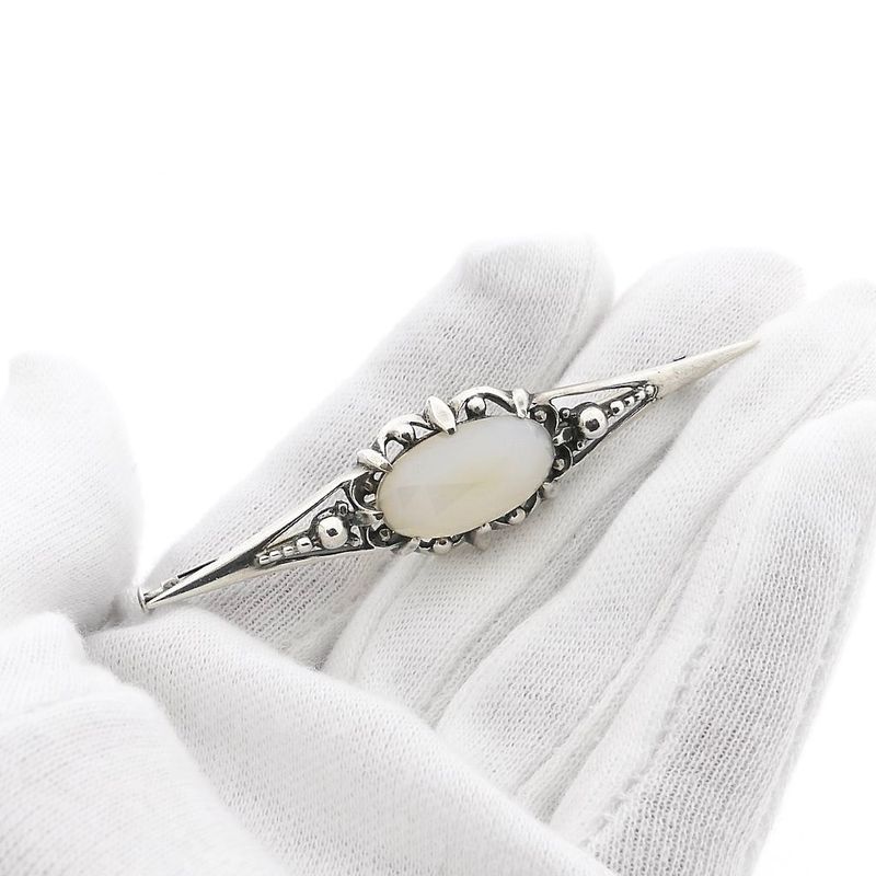 Image 7 of Silver Brooch with Moonstone