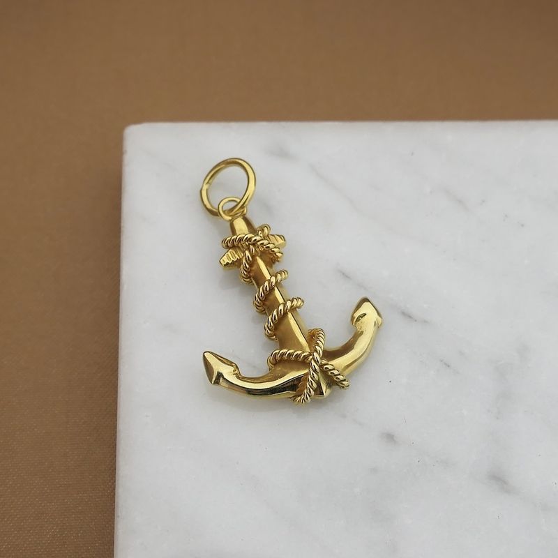 Image 7 of Anchor pendant with rope