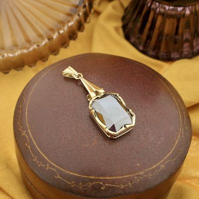 Image 2 of Vintage gold pendant with hematite