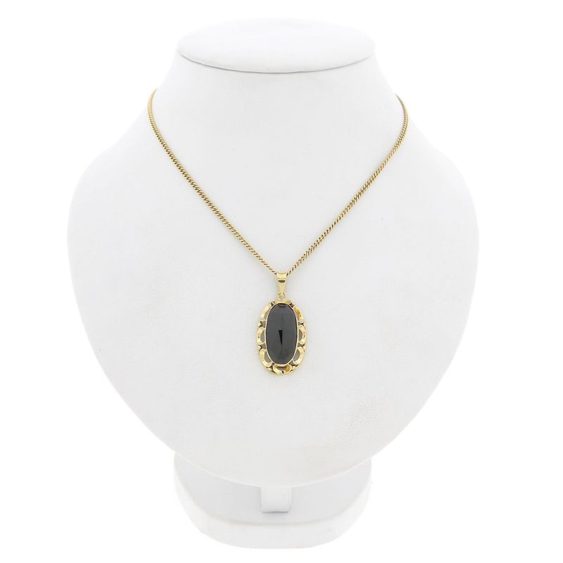 Image 3 of Vintage gold pendant with garnet