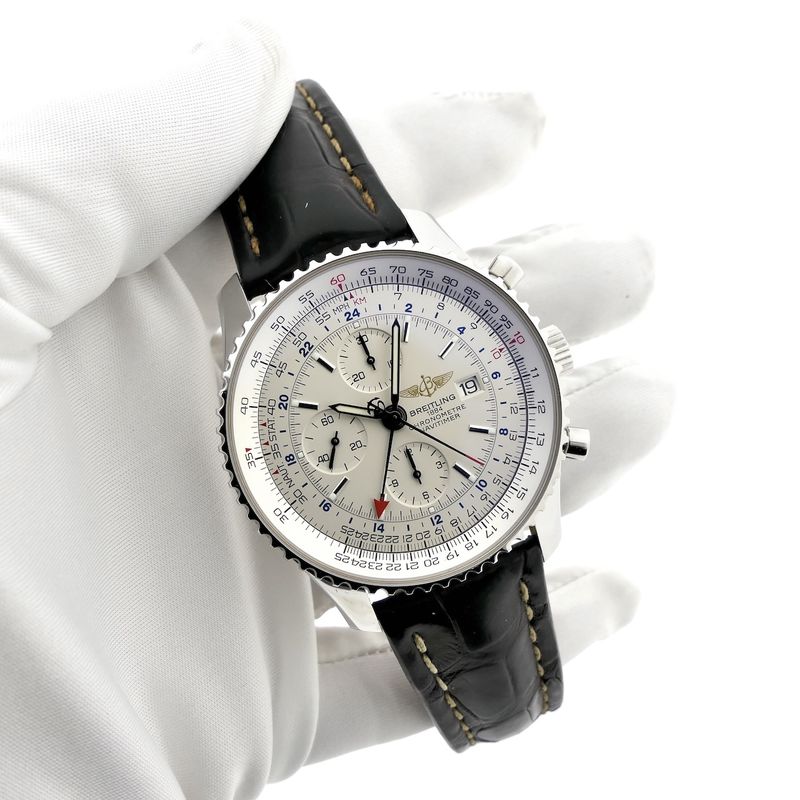 Image 21 of Breitling Navitimer World GMT A24322; Automatic men's watch