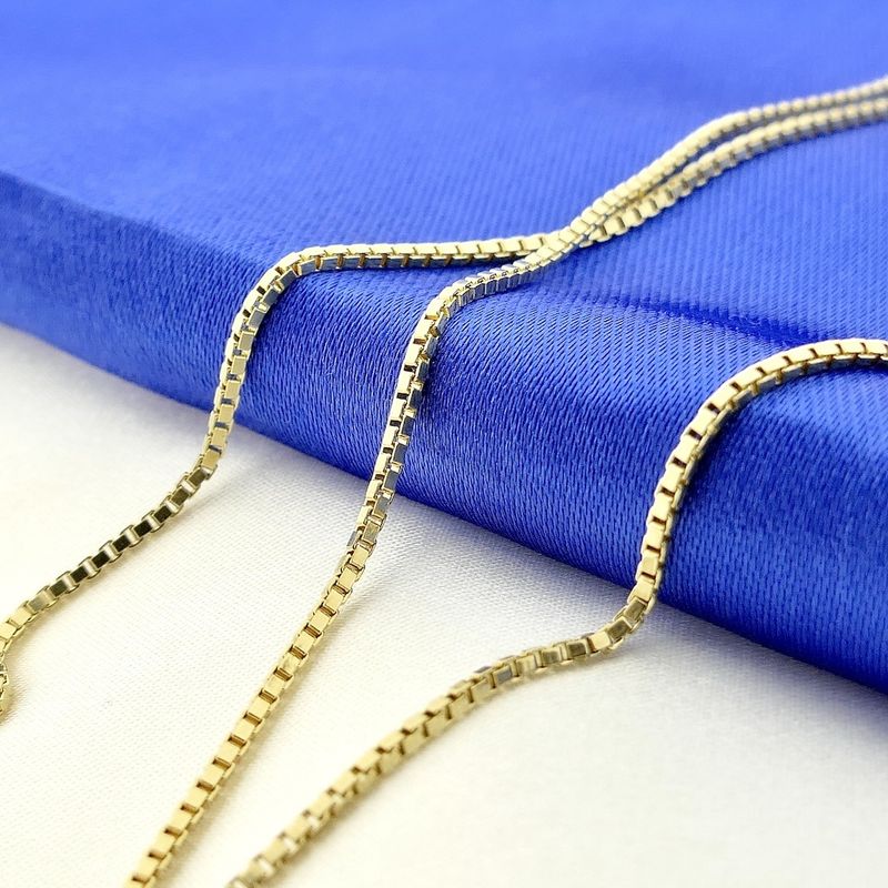 Image 5 of Golden Venetian link chain