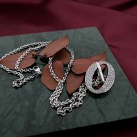 White gold pendant with diamonds; 0.83 ct.