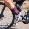 Afbeelding van GripGrab - Original Stripes Crew Zomer Fietssokken Retro Wielersport Sokken - Unisex - Donker Rood