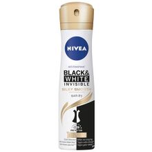 Foto van Nivea Deodorant black & white silky smooth spray