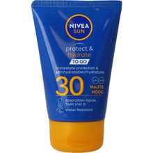 Nivea Sun protect & hydration melk SPF30 Foto van Nivea Sun protect & hydration melk SPF30