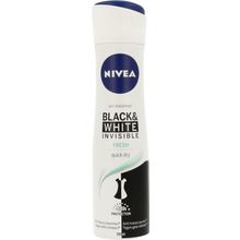 Foto van Nivea Deodorant spray invisible black & white fresh
