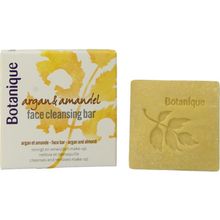 Foto van Botanique Argan & amandel face cleansing bar