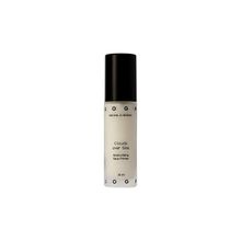 Uoga Uoga Clouds over sea hydrating face primer Foto van Uoga Uoga Clouds over sea hydrating face primer