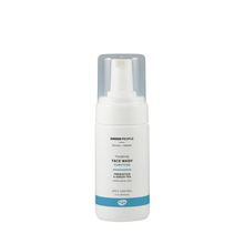 Foto van Green People Foaming face wash anti blemish