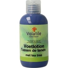 Foto van Volatile Voetenlotion tussen de tenen