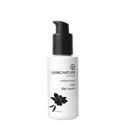 Foto van Living Nature Rich daycream