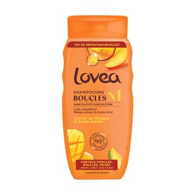 Foto van Lovea Curl shampoo soft shiny hair