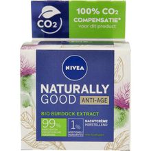 Foto van Nivea Naturally good nachtcreme anti age