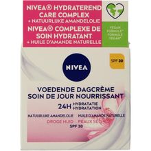 Foto van Nivea Essentials dagcreme verzachtend droge/gev huid