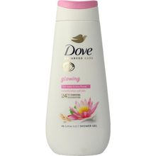 Foto van Dove Shower care by nature glowing