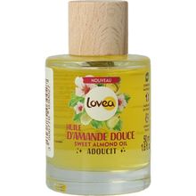 Foto van Lovea Sweet almond oil softens