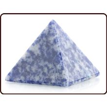 Foto van Ruben Robijn Edelsteenpiramide sodaliet