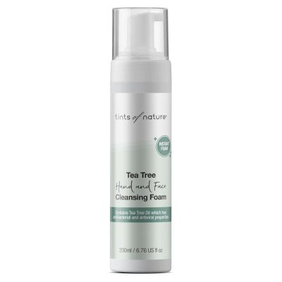 Tints Of Nature Tea tree hand & face cleansing foam