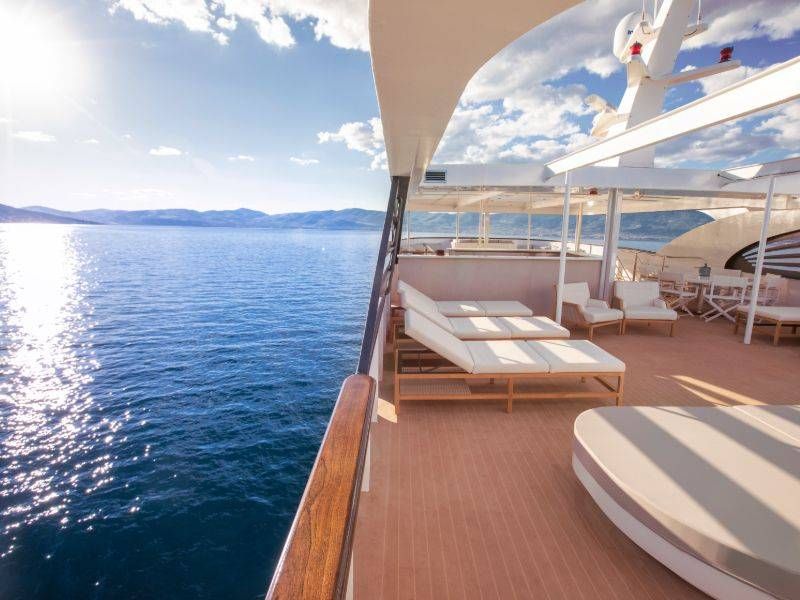 Agape Rose Luxury Mini Cruise Yacht (173)