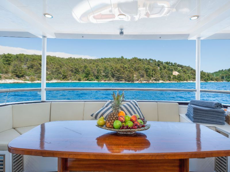 Agape Rose Luxury Mini Cruise Yacht (73)