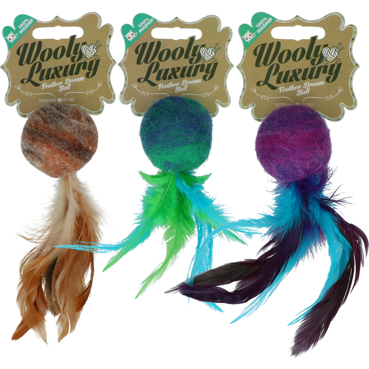 Foto van Wooly Luxury Feather Dream Ball Green